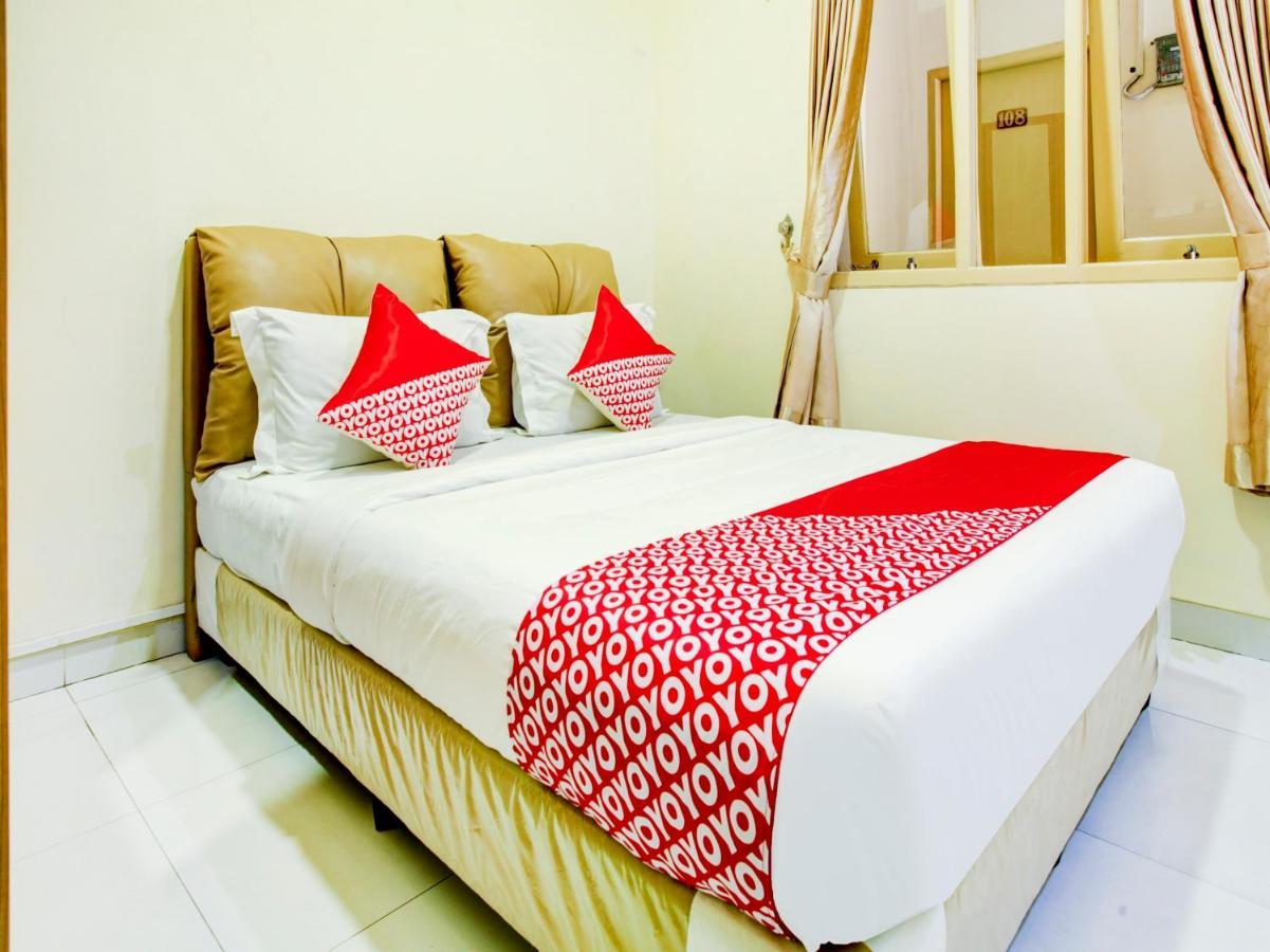 Oyo 90141 3A Syariah Hotel Jacarta Exterior foto